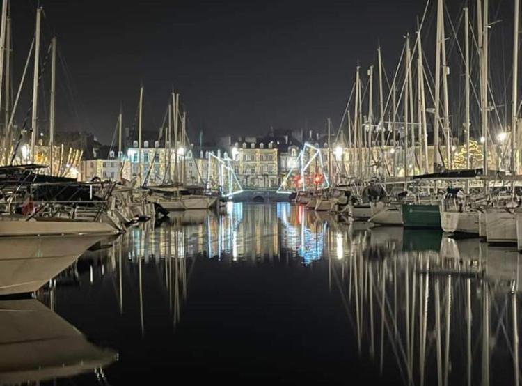 Ferienwohnung La Madeleine Vannes Exterior foto